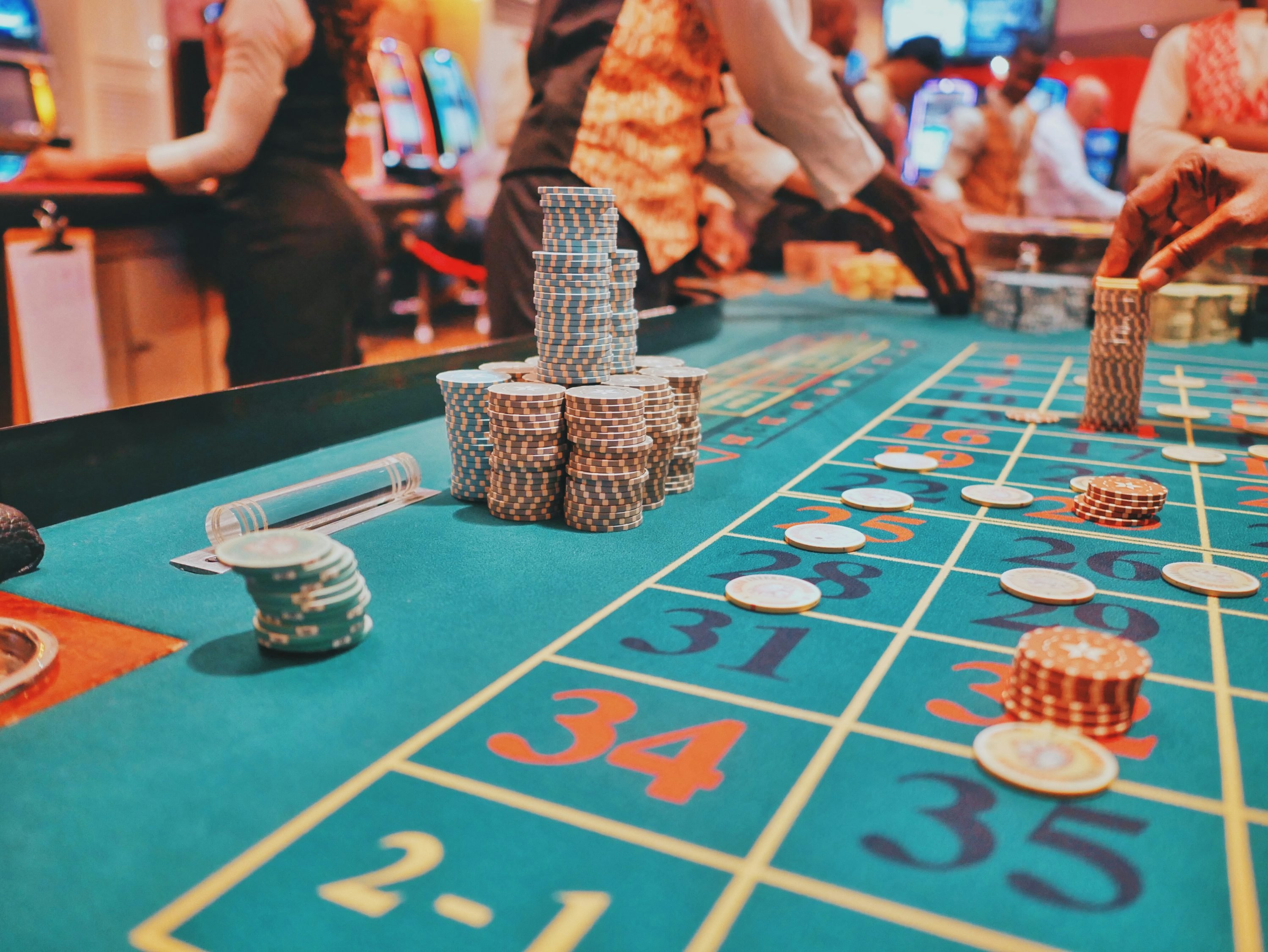 tapwin jackpot and themed slot game selection screen